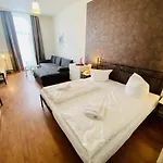 Ferienhaus Doppelzimmer Cocktail, Direkt Am Alten Strom *